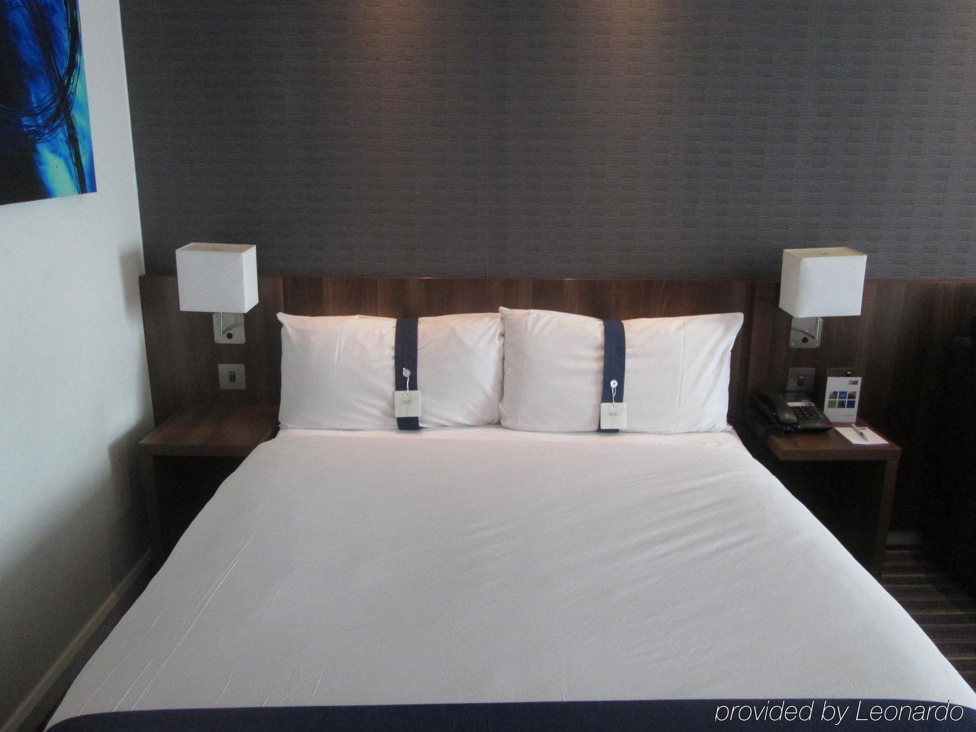 Holiday Inn Express Manchester City Centre By Ihg Exterior foto